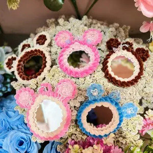 Keychain Kawat Bulu Lucu dengan Desain Beruang dan Bunga Warna-warni untuk Hadiah Unik