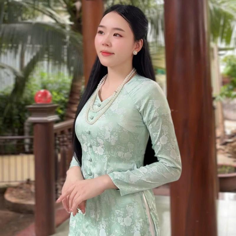 Xưởng May Hân Nguyễn - B.A147 - Áo Bà Ba Gấm Tơ Thêu Hoa Chi Chít Nút Nụ Cổ Tim Dây Kéo Tay Dài