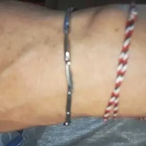 Satu Paket Gelang Rantai Padi Titanium Dan Cincin Polos Pria Wanita - Desain Elegan dan Tahan Lama