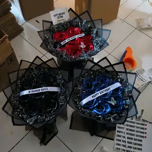 buket satin viral terbaru 7-13 tangkai no gliter murah bisa custom nama,gratis hiasan kupu kupu,bisa cod kirim seluruh Indonesia Bunga