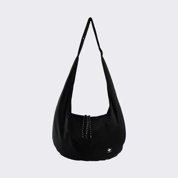 Gambar Tragen x Fertig - Maison Black Sling Bag - Tas Selempang Pria Hitam Simple Muat Banyak dari TRAGEN FOOTWEAR Kota Bandung Tokopedia