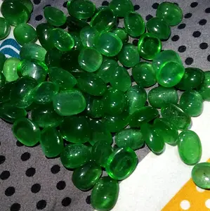 Natural batu zambrud/zamkal/zambrud Kalimantan (jual bijian)