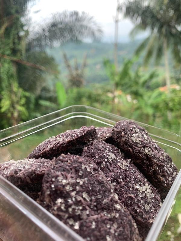 Kue rangi ketan hitam khas Cipongkor bandung barat 250gr Kue rangi ketan hitam khas Cipongkor bandung barat 250gr