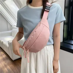 Tas Pinggang Fashion Wanita Trendy Import Waterproof Kekinian Koreanable Waist Bag Bahan Nilon Desain Fleksibel Dan Kapasitas Besar