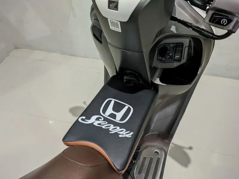 Jok anak motor scoopy 7