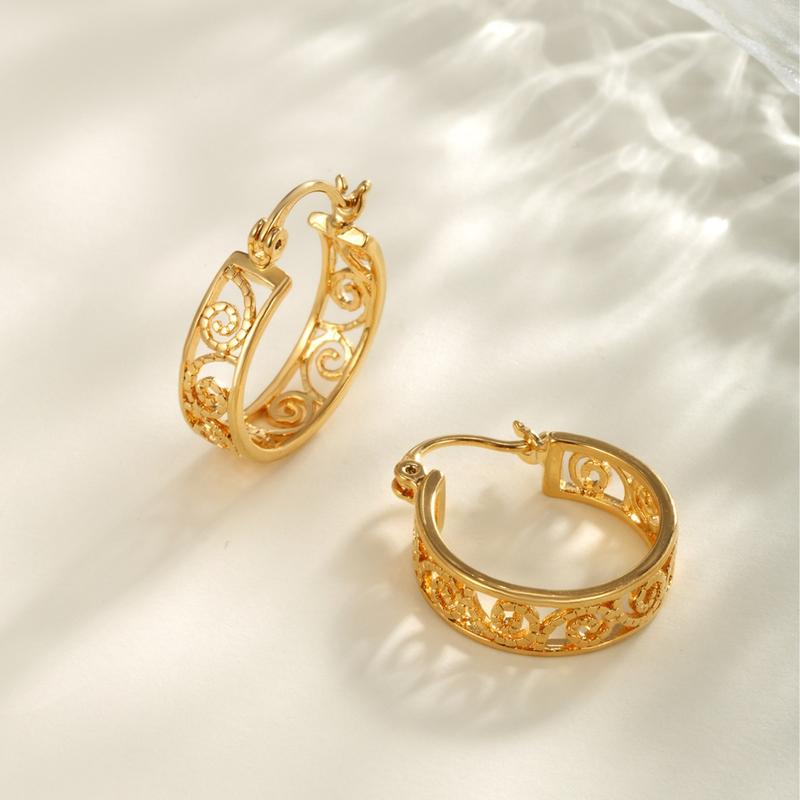 Product Introduction of Imitation Gold Carved Hollow Design, Stylish Hoop Earrings 3