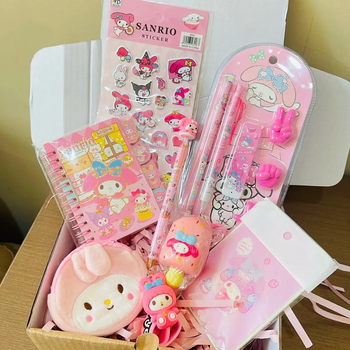 Hampers Anak Paket Kado Ulang Tahun Alat Tulis Stationery Melody Cinamorol- Gift Box Pensil Stiker