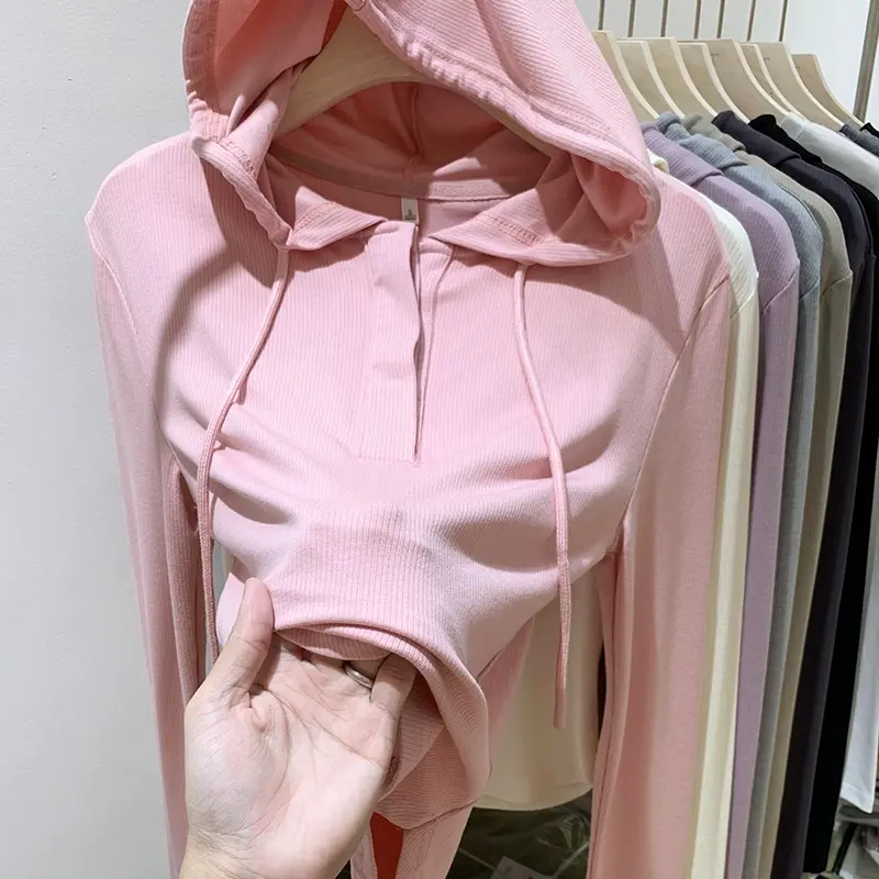 Kaus lengan panjang berkerudung aprikot 1