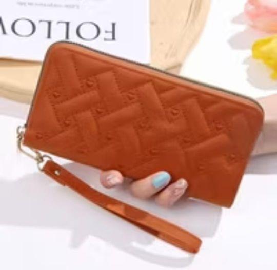 Dompet Panjang Kulit Sintetis Import PU Model Terbaru Bahan Halus Kartu Cewek Cocok Untuk Berbagai Kesempatan dengan Desain Elegan Dompet Panjang Kulit Sintetis Import PU Model Terbaru Bahan Halus Kartu Cewek Cocok Untuk Berbagai Kesempatan dengan Desain Elegan