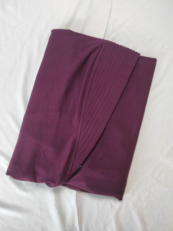 100 Ribu 6 Pcs L Hijab Hamidah Pinguin Oval Jersey Premium BY SANIN Hitam