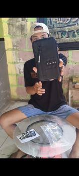 Product Review of Mr Mads - Leon Hanging Wallet - Tas Slingbag Kecil - Tas Hp Dompet Waterproof Selempang Pria from F**E 1