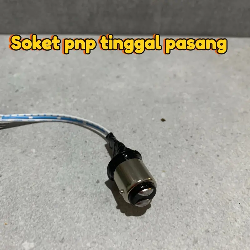 Lampu Stoplamp LED Running Rk king New 10 Mode Otomatis Pnp Tingal Colok Soket 2