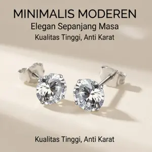 Anting Stud Berlian Empat Cabang - Kecil Elegan, Membuat Wajah Bersinar