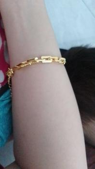 Product Review of Lắc xích vuông làm bằng titan cao cấp mạ vàng 18k bền màu from Y** n** 0