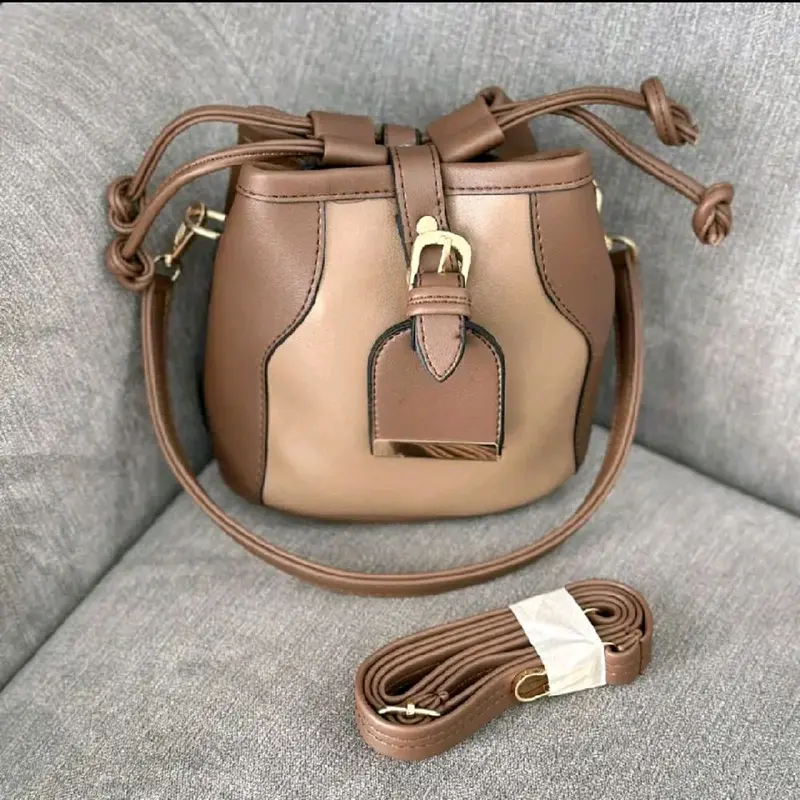 Tas slempang fuji kekinian bahan tebal 0