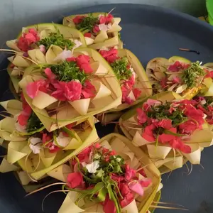 Canang Sari Tatakan Ceper