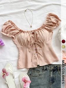 Esta top corsé con mangas abullonadas tiene estilo coquette cottagecore 🎀 | Top ajustado con cuello cuadrado fruncido y cierre con cordones