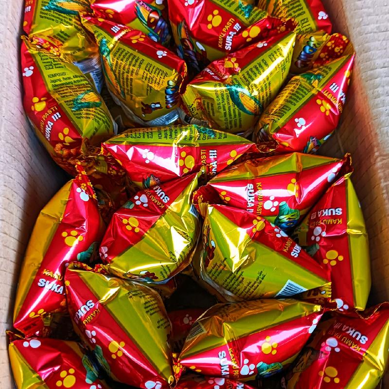 Snack Chiki Komo Berhadiah Uang Jika Beruntung | Jajanan Snack Ciki Jadul | Snack Ciki Rasa jagung Panggang Berhadiah Isi 40 pcs Perkarton 9