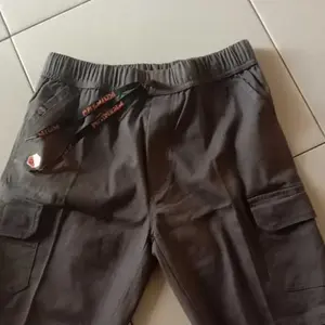 Celana Cargo Pendek Series Semua Warna (FUNKY) Bahan Katun Twill Street -Rapih Dengan Rangkap Tiga Jahitan - Size 28-33 Karet