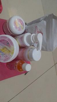 Product Review of NEW PRODUCT-PAKET BUNDLING TONER BADAN ARTHA LDT ( 1 paket badan lengkap + body toner + aha body serum) [Soap Kosmetik Mencerahkan] from g**💕 0