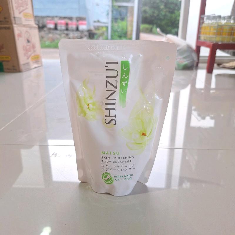 shinzui sabun mandi sabun cair 380 ml body wash 4