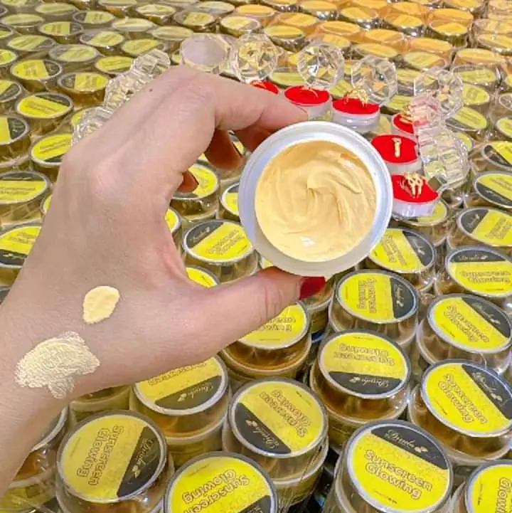 sunscreen dinda spf 50+++mencerahkan Pencerah Wajah