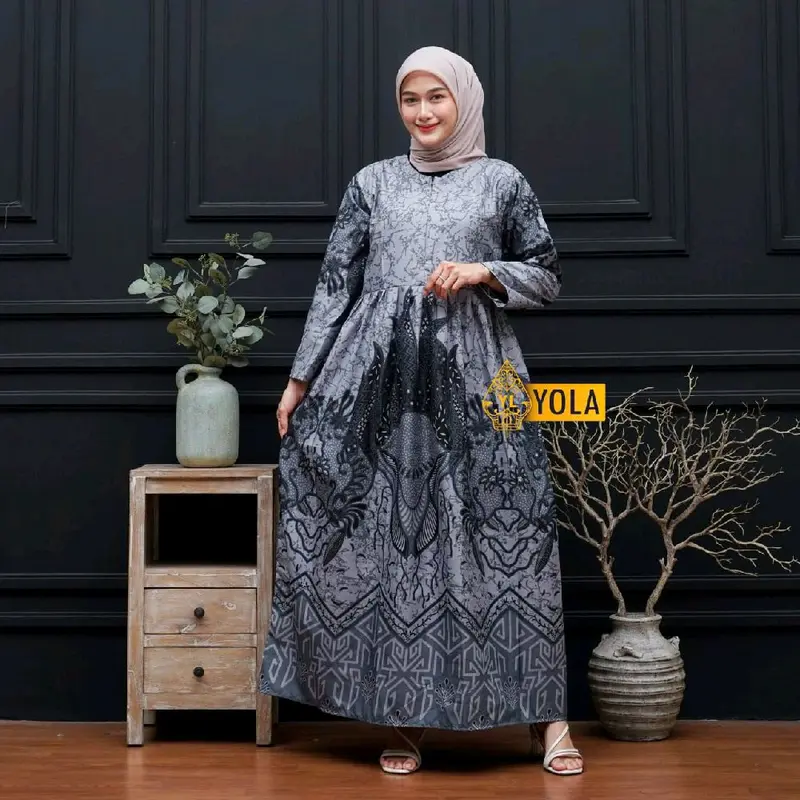 Baju Lebaran 2025 Couple Ayah Dan Ibu Sarimbit Warna Burgundy Terbaru Set Kemeja Dan Gamis Batik Syar'i Elegan Mewah Pasangan Dewasa  Motif Cantik 6