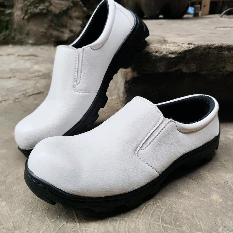 sepatu safety slip on kerja safety sorong putih 4