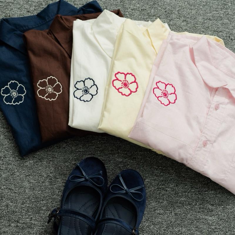 BIGIMO - Kemeja Boxi Bordir Motif Bunga - Crop Shirt - Atasan Wanita Croped Kekinian Katun Oversize Baju Panjang Cropped Casual Motif Bunga