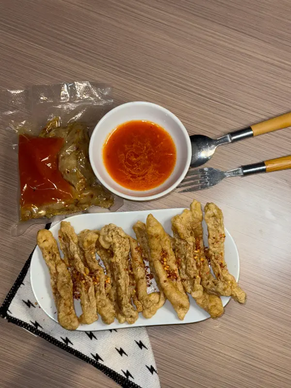 ICIGOR TEH ANGGIE IKAN ACI GORENG  ( NEW PRODUK ) 3