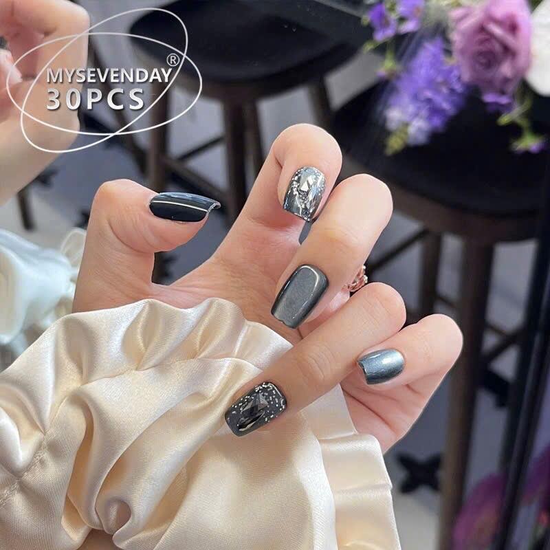 MÃ T123 Bộ Nail Mắt Mèo Form Ngắn Phối Đá Có Kèm Keo Và Phụ Kiện Đi Cùng