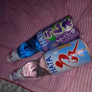 Hata Ramune Rasa Strawberry / Blueberry / Matcha / Yuzu /Yogurt / Melon / Lychee / Pineapple / Original - Minuman Soda Jepang