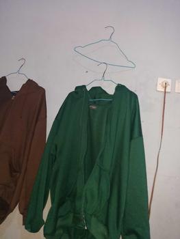 Product Review of CEMONX ID Sweater Zipper Hoodie Polos Simple Basic OVERSIZE JUMBO Unisex XXL-5XL PRIA/WANITA Bahan Fleece Tebal PREMIUM QUALITY Distro Nyaman Panjang Santai Lembut Terbaru Cocok Untuk Dewasa/Remaja Terlaris bisa COD from A**m N**a 1