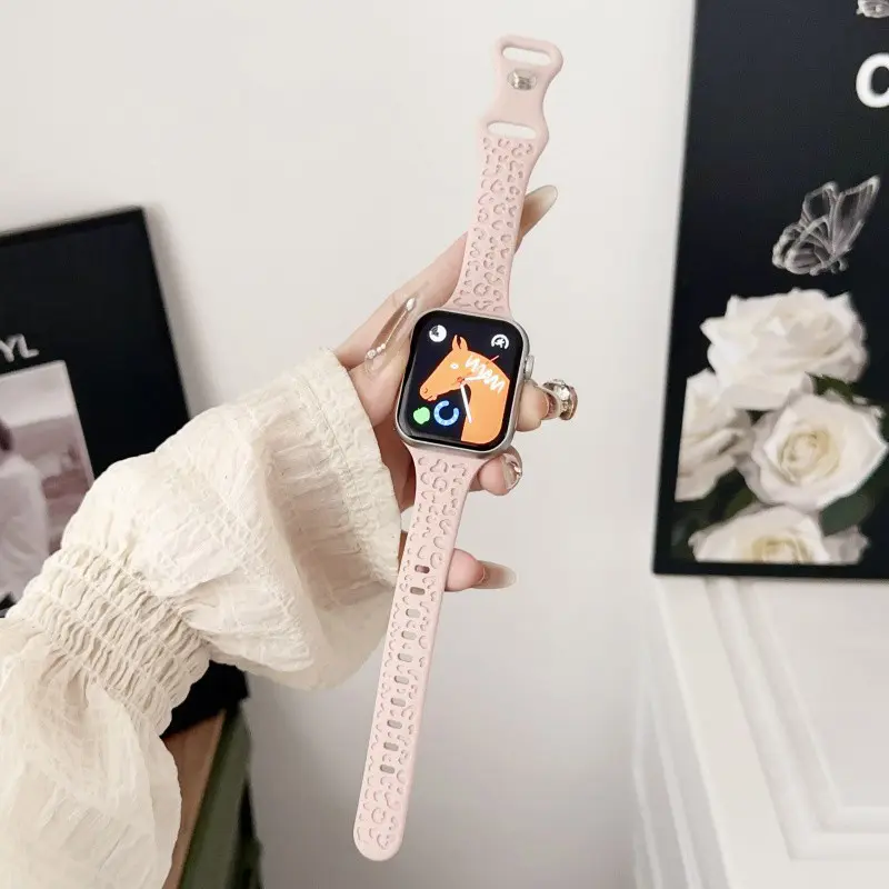 Lucu Slim Strap for Apple Watch Ultra 2 49mm 46mm 45mm 41mm 44mm 40mm 42mm 38mm iwatch Series 10 9 8 7 6 SE/2 5 4 3 2 1 Soft Sport Silicone Rubber Band Belt Accessories Tali Jam Tangan Smartwatch I8 Pro Max I9 T800 Ultra S8 S9 Ultra 8 MAX 9 PRO S20 T500 2
