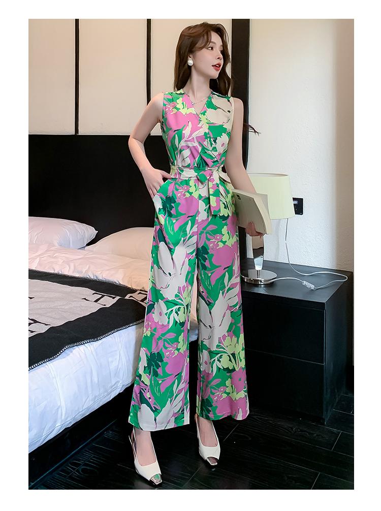 Product Introduction of Áo Voan, Thời Trang Mới Mùa Hè 2025, Cổ Chữ V Thanh Lịch, Phong Cách Cổ Điển Hàn Quốc, Không Tay, Cạp Cao, Chân Rộng, Bộ Áo Jumpsuit Quần, Quần Áo Nữ Hợp Xu hướng Kem Voi set a 13