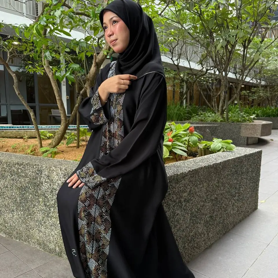 Elegant Swarovski Crystals Abaya for Women - Perfect for Weddings and Special Events