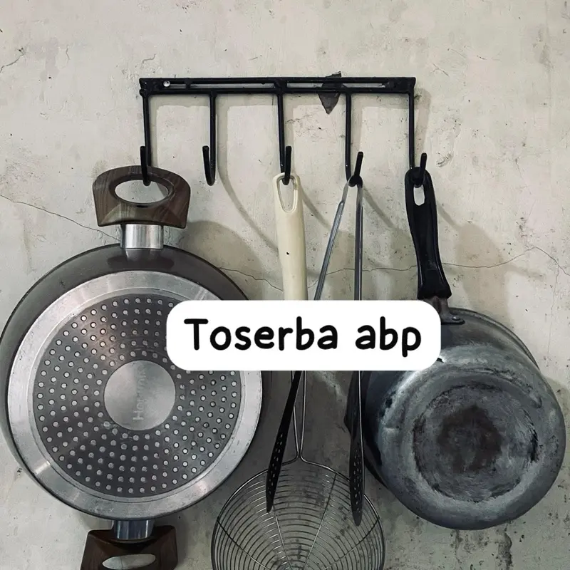 Gantungan Wajan Dapur Penyimpanan Wajan dan Peralatan Dapur Kitchenware Praktis dan Efisien
