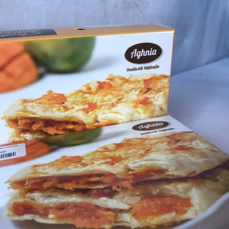 Aghnia Strudel Mangga asli Majalengka yang menggoda 4
