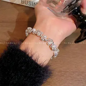 GELANG LANBY MANIK MUTIARA PERAK TERBARU KUALITAS BISA DIADU.