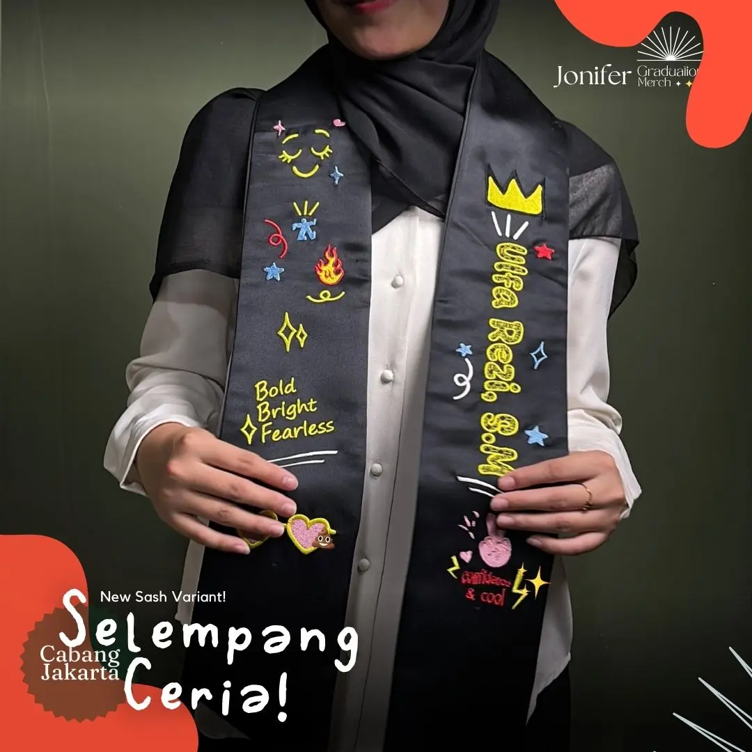 Selempang Wisuda Stanford Ceria - Selempang Full custom - Bahan Satin Premium -  Beludru Premium - Selempang Premium - Selempang Leher
