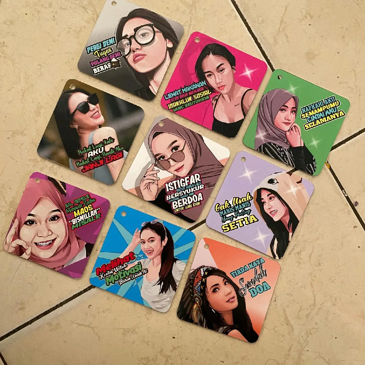 Custom Gambar Gantungan kaca Akrilik Acrylic