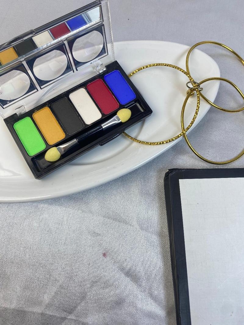 Product Introduction of EYESHADOW & HIGHLIGHTER Glamour Wajah Mempercantik 3