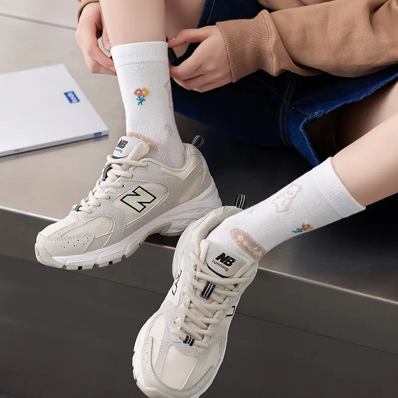 Kaos Kaki Wanita Motif Beruang Brown Kaki Panjang Socks Karakter - KK1337 5