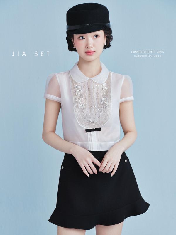 JOIE DES ROSES - Áo sơ mi crotop cổ sen đính cườm và chân váy chữ A đính hoa đá JIA SET