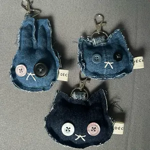 Reworked Keychain Cat Bunny Love Gantungan Kunci Unik & Handmade Dengan Desain Lucu Dan Detail Kancing