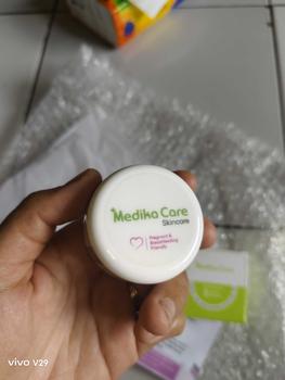 Product Review of Medikacare Basic Skincare 3 in 1 - Mencerahkan kulit kusam (Facial wash + Moisturizer + Sunscreen) from @**d 3