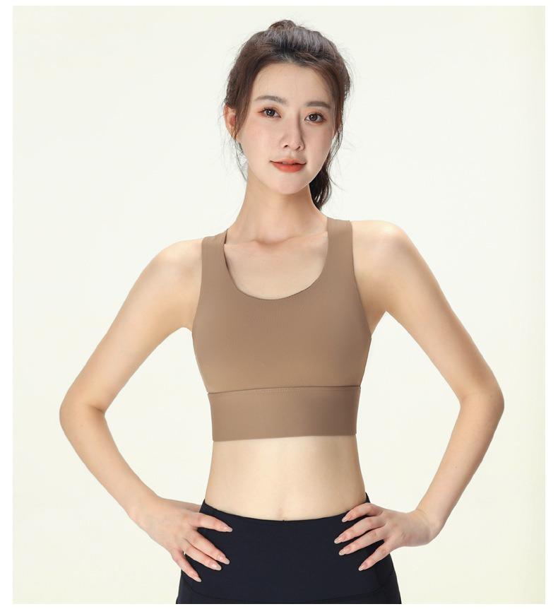 Product Introduction of High-Intensity Sports Bra for Women - Anti-Shock, Moisture-Wicking, Fixed Cups,Stylish Back Design Women's Sports Tank Top 17