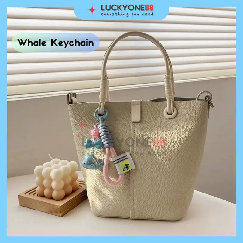 Gantungan kunci tali kain kepang paus kecil lucu warna-warni akrilik Tas Whale Resin Clay Bag Charm 1