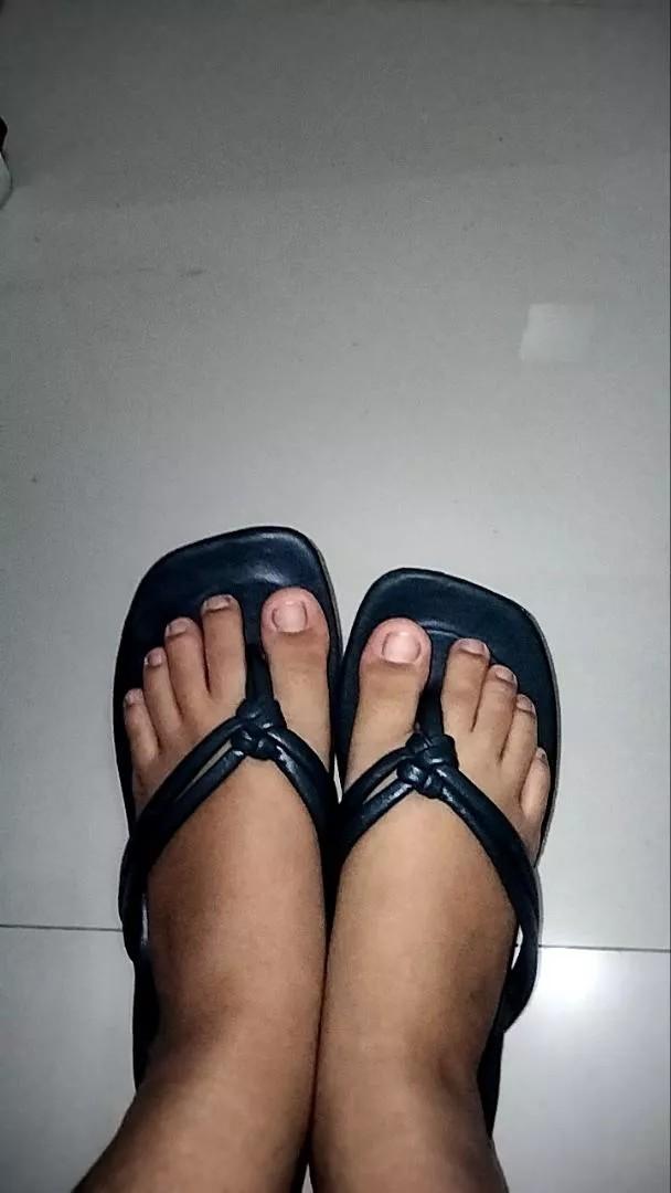 Product Introduction of Sandal Teplek Jepit Kupat Wanita Sendal platform Selop Plat Trendy 10