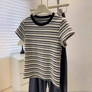 Kaos Lengan Pendek Premium Garis Hitam